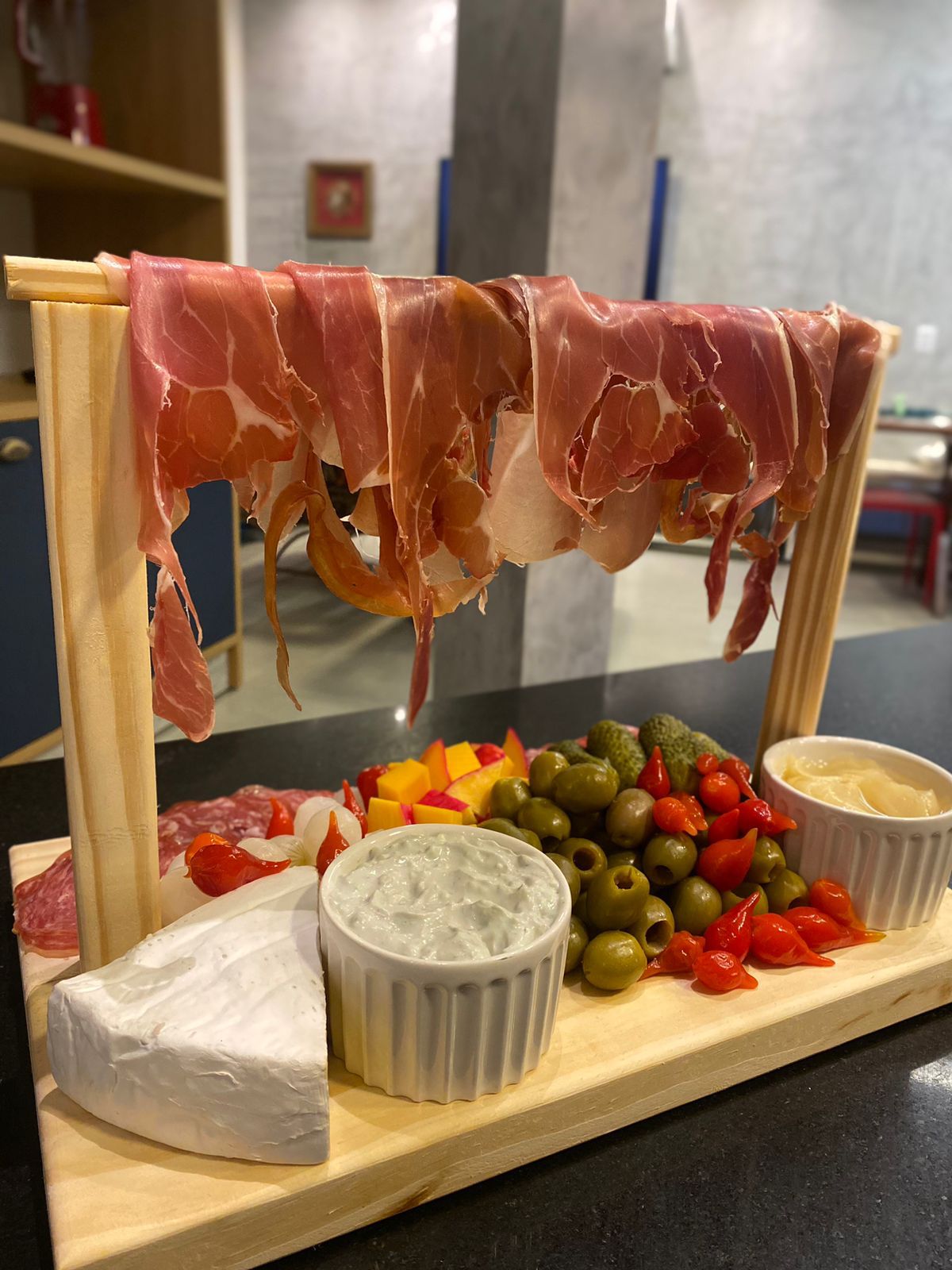 [Imagem de um prato gourmet]